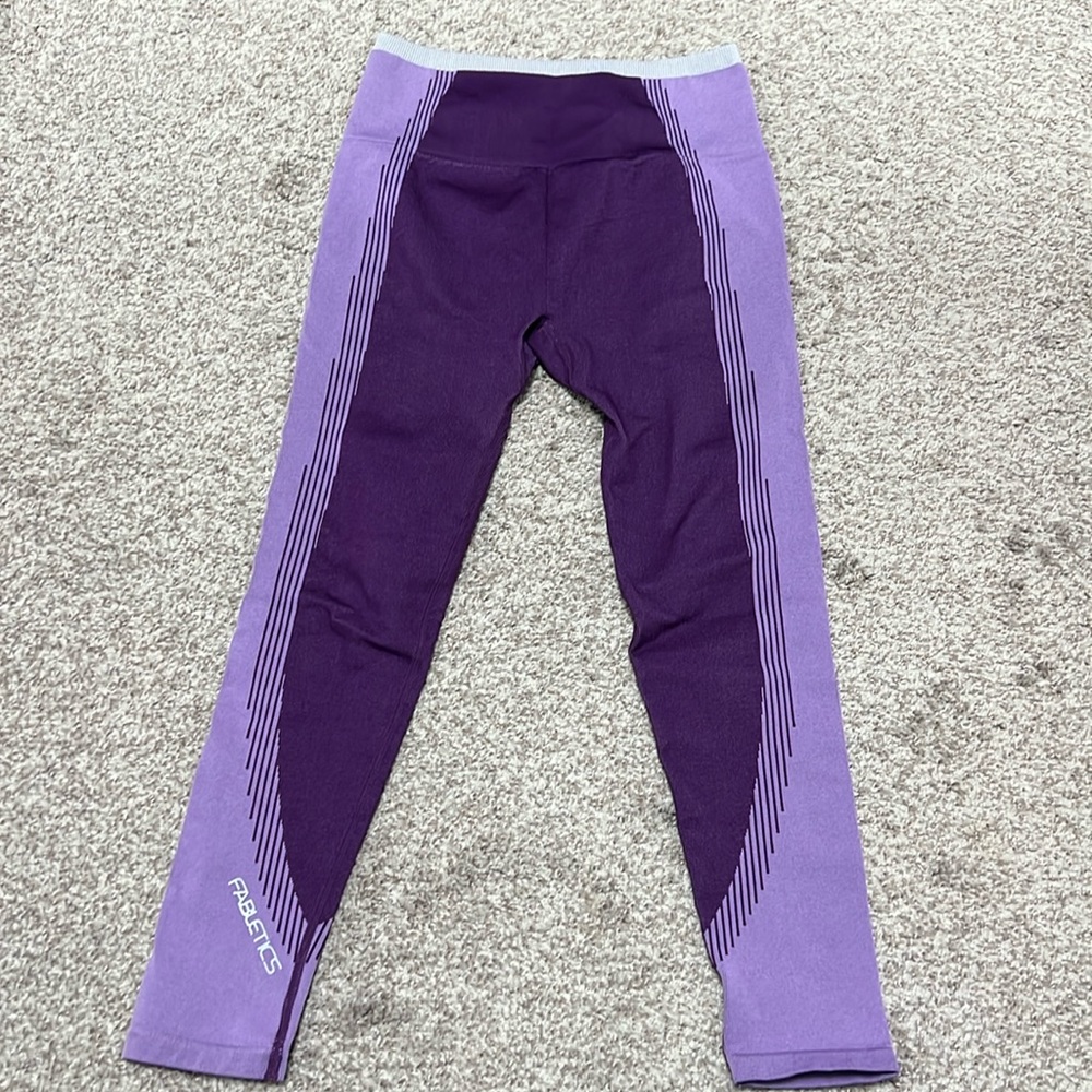Fabletics Seamless Fusion High-Waisted 7/8 Legging